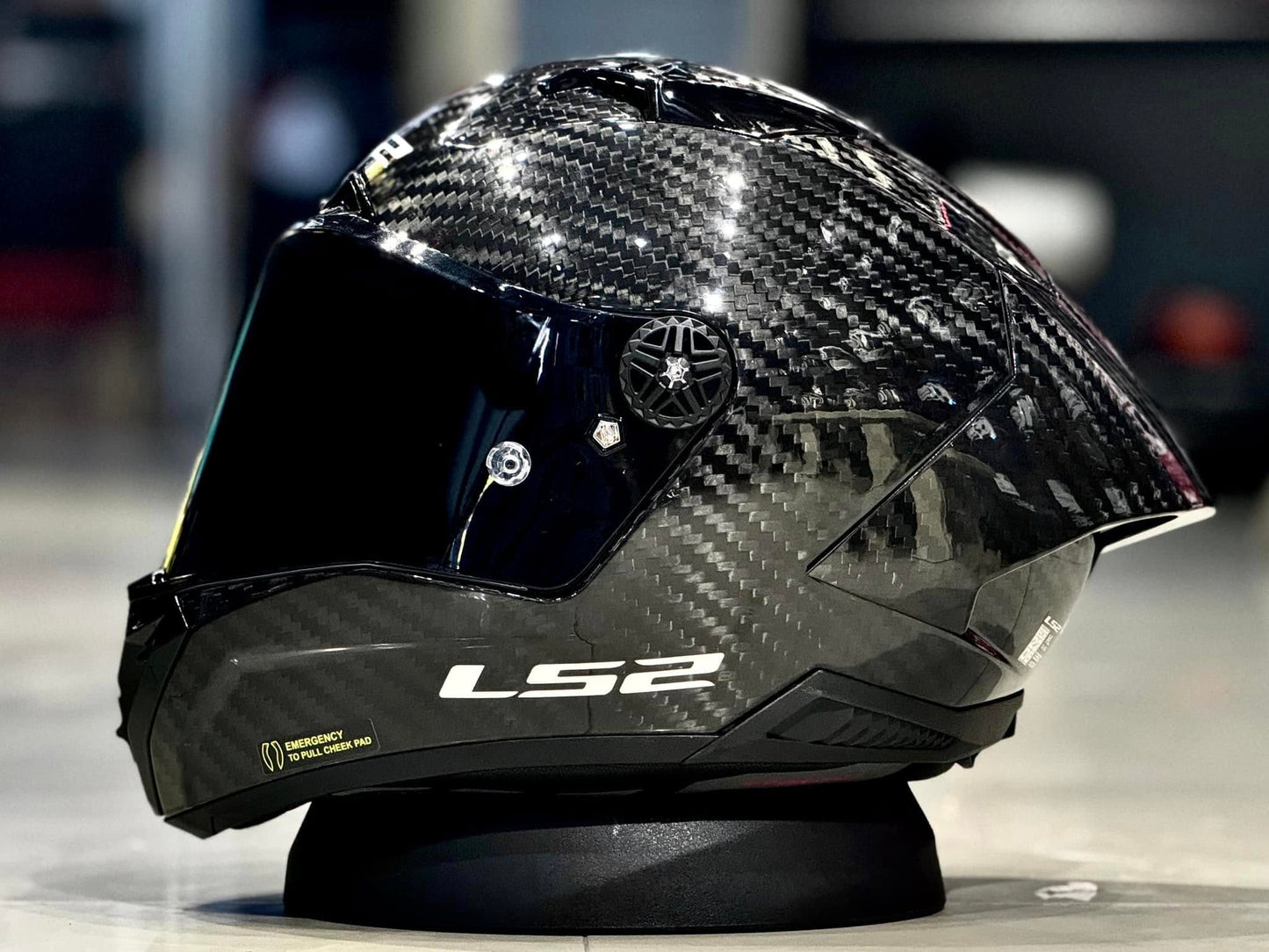 LS2 FF805 THUNDER CARBON GP AERO