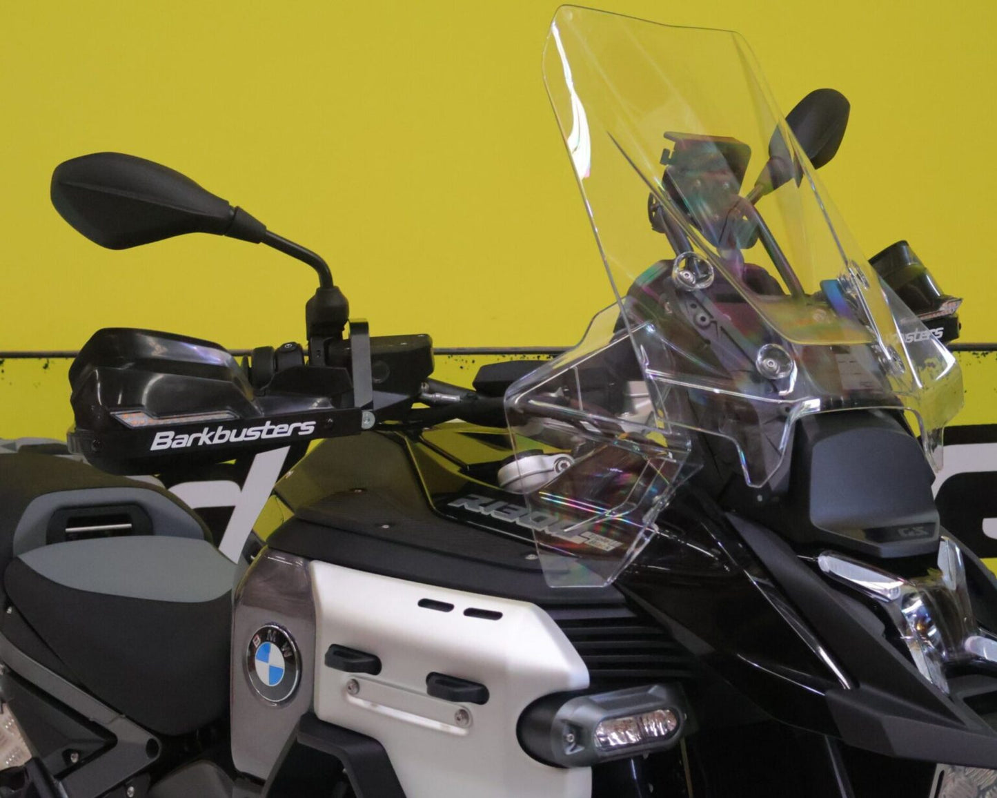 BARKBUSTERS HARDWARE KIT FOR BMW R 1300 GS/GSA – TWO-POINT MOUNT WITH LED SEQUENTIAL INDICATORS