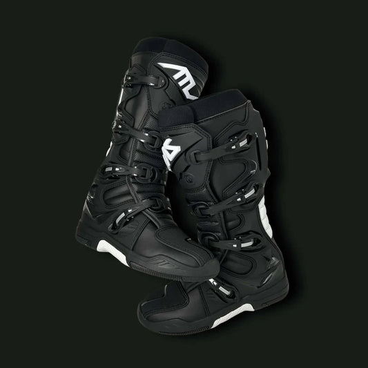 ATLAS BRACE TRACTION BOOTS BLACK