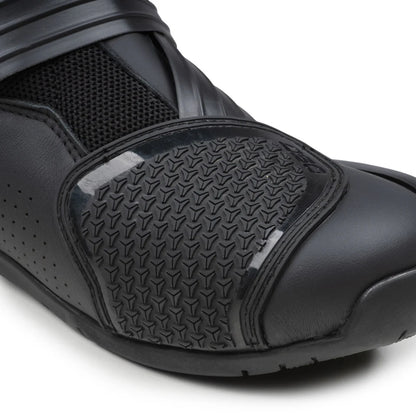 DSG GP-1 RIDING BOOTS BLACK RED