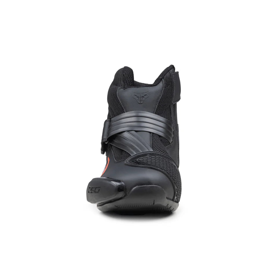 DSG GP-1 RIDING BOOTS BLACK RED