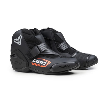 DSG GP-1 RIDING BOOTS BLACK RED